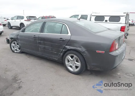 2010 Chevrolet Malibu Ls z USA, uszkodzony, nr VIN 1G1ZB5EB8AF295607